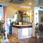 Marinella 3*