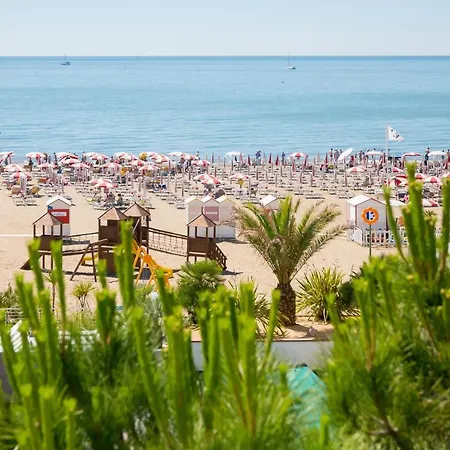 Marinella Hotel 3*