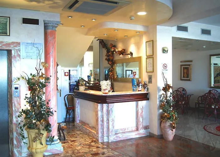 Marinella 3*
